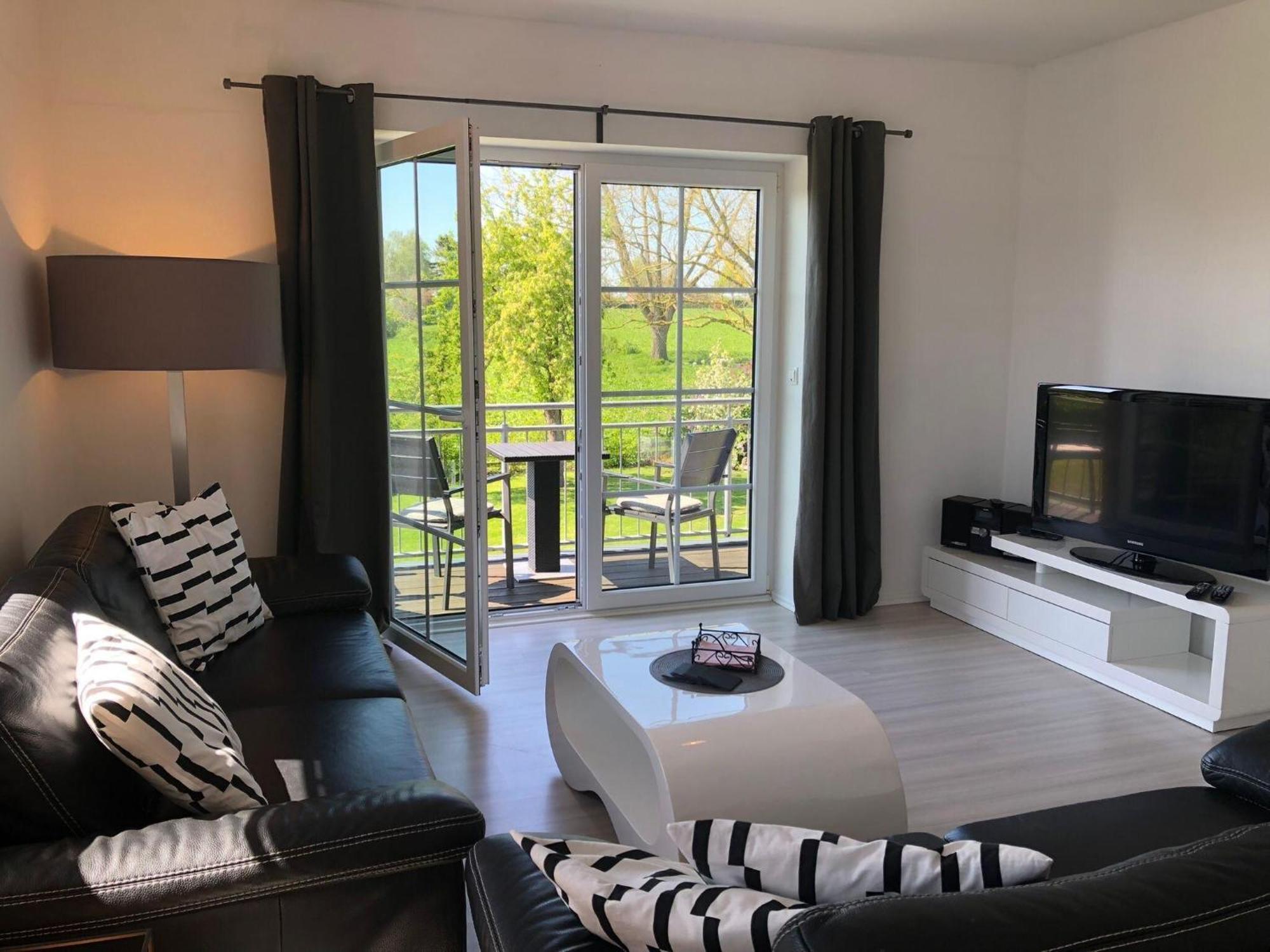 Charming Apartment In Oldenburg In Holstein With Terrace Εξωτερικό φωτογραφία